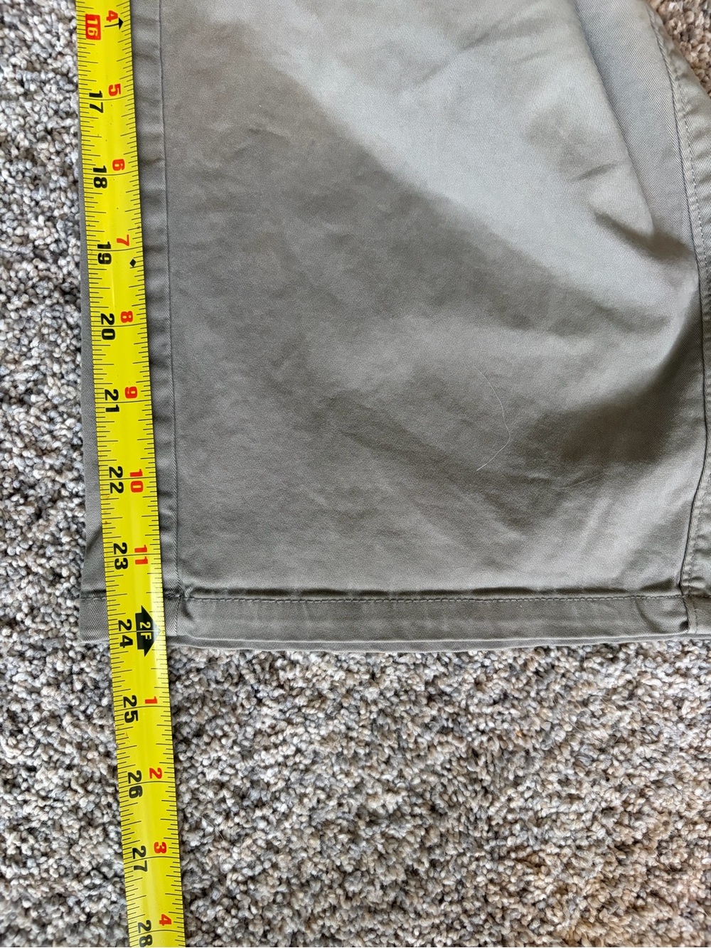 Women's Mid-Rise Barrel Leg Cargo Pants - Universal Thread™ Olive Green 10 - Picture 5 of 6